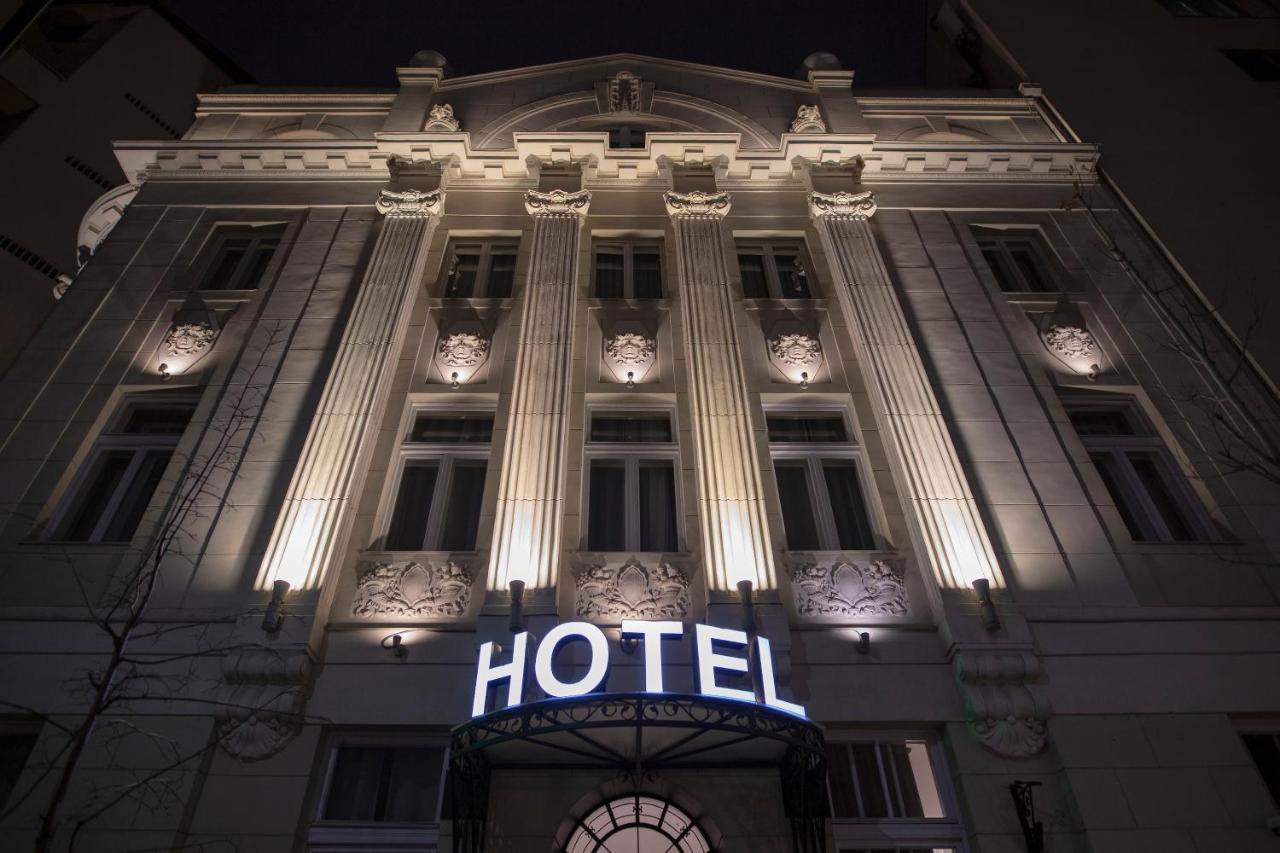 Public House Hotel Belgrado Buitenkant foto